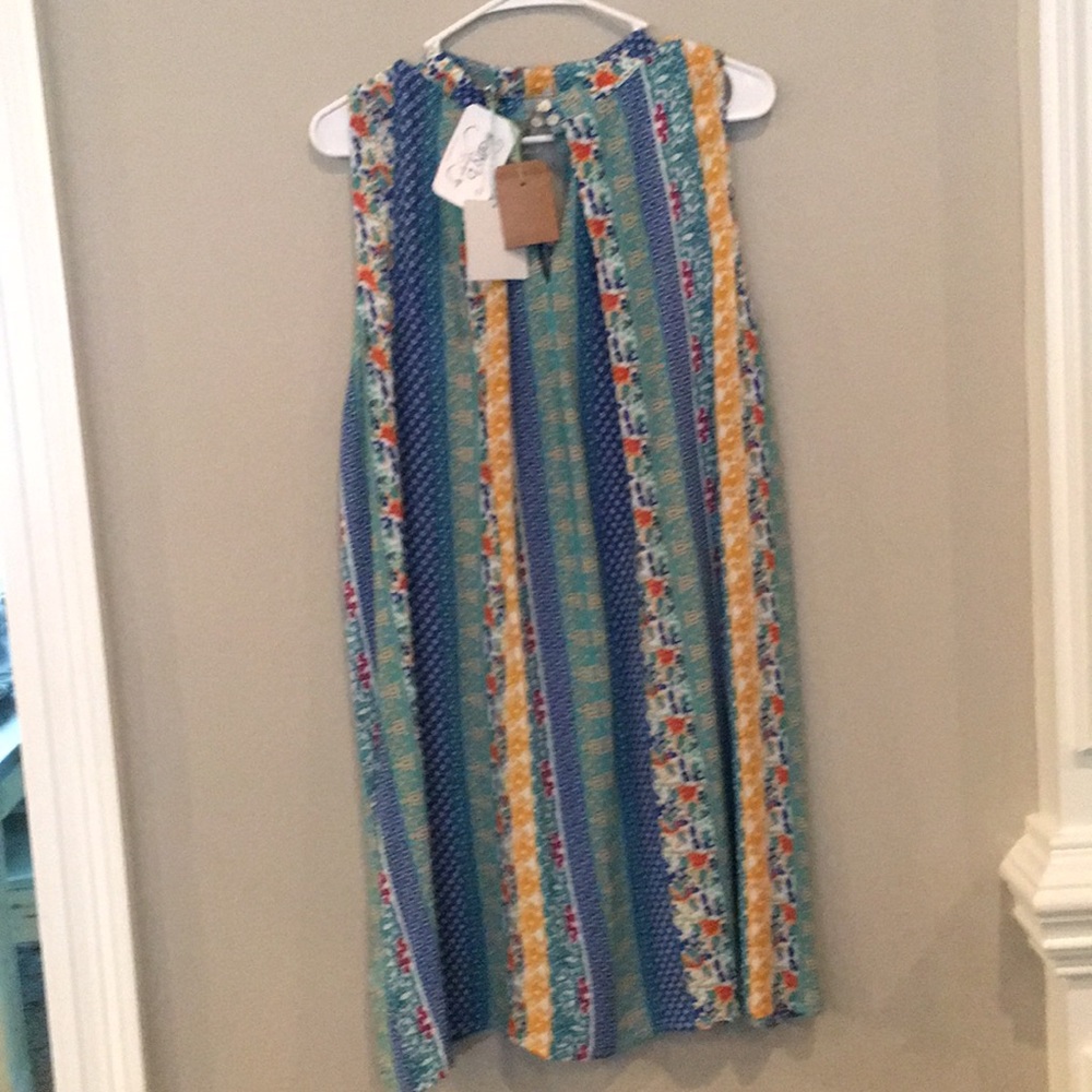 Dress - Picture 2 of 4